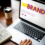 O papel do design visual na narrativa da marca online